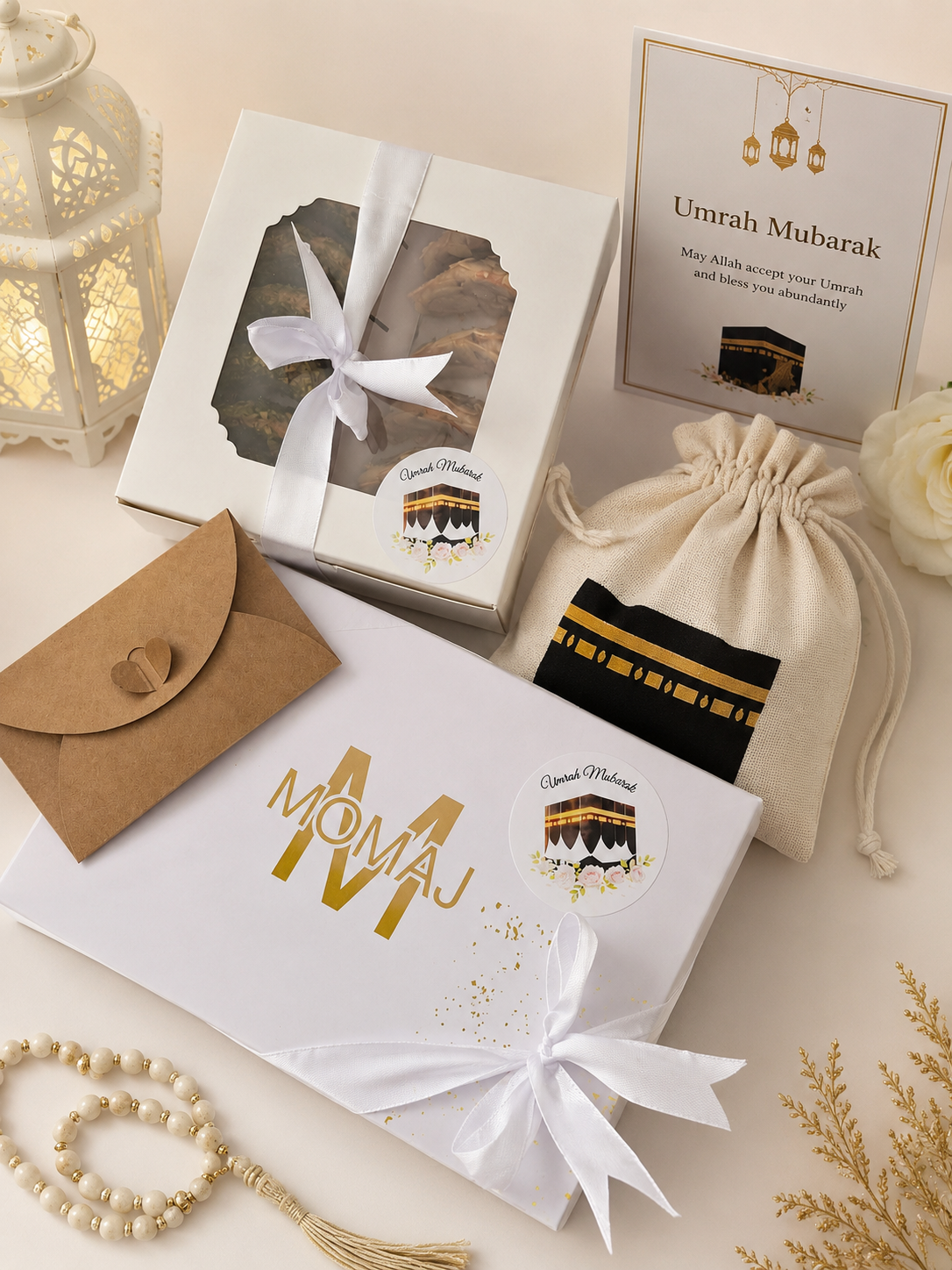 Momaj Umrah Mubarak Gift Box
